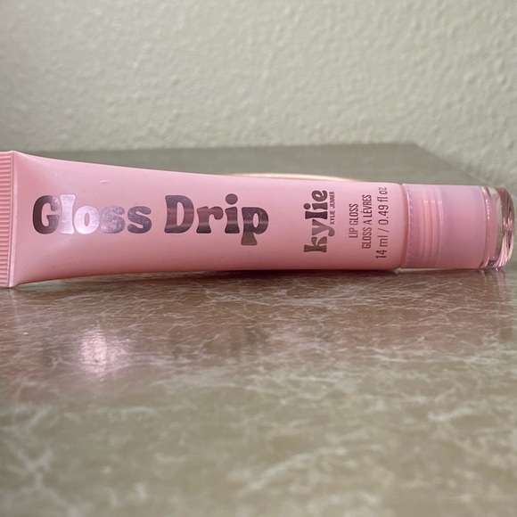 Kylie Cosmetics Gloss Drip - Picture 3 of 4